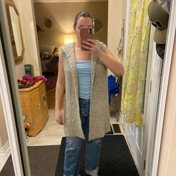 Grey Oversized Knit Sweater Vest by Zara - Picture 5 of 7